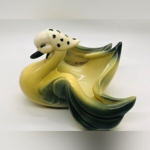 Vintage Hull Swan Goose Duck Ceramic Planter #76 Polka-Dot Bonnet USA 7 X 7 X 4”
